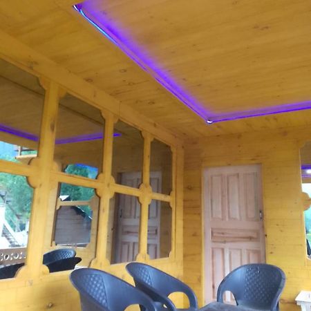 Riverbank Hotel Taobut Neelum Valley Azad Kashmir Taobat المظهر الخارجي الصورة